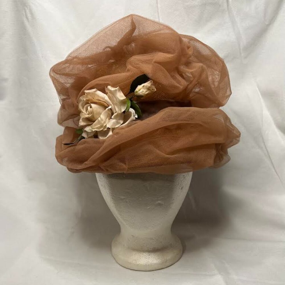 Vintage ladies Kentucky Derby-Easter-Church Hat, Tulle, Velvet band, Rose Accent